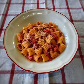 Mezze Maniche Pollo Piccante