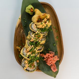 Crunch maki łosoś / 6 szt