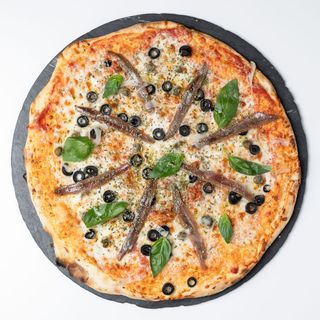 Pizza Putanesca (40 cm.)