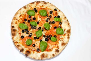 Marguerita Pomodoro (Pizza Média)