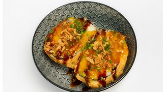 Burger z kurczakiem teriyaki