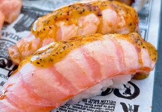 Nigiri De Salmón Brulle (2 Pzs.)