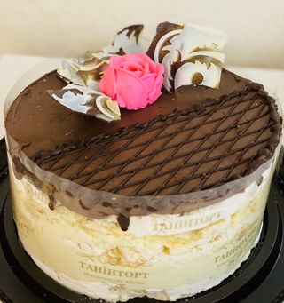 Торт Київ (1кг)