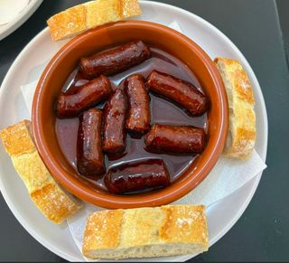 Chorizito Al Vino (Ración)