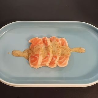 S16  Tataki salmone. 6pz