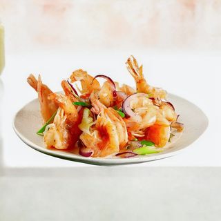 Gamberetti al wok sale e pepe