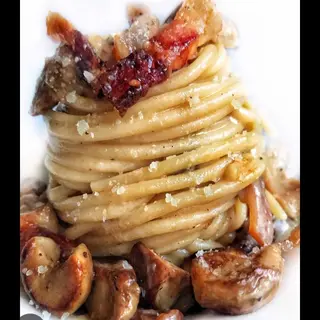 Tonnarelli  guanciale e funghi porcini 