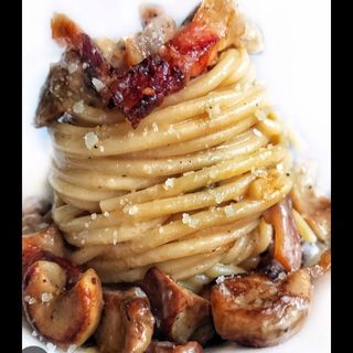 Tonnarelli  guanciale e funghi porcini 