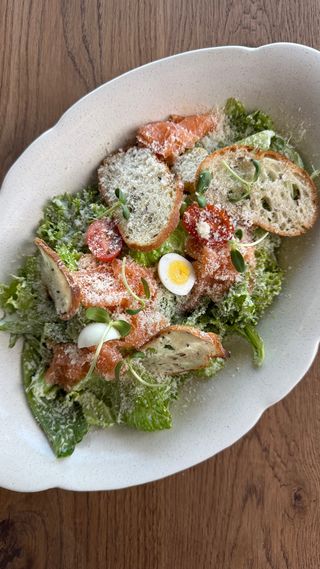 Цезар з лососем (245г)