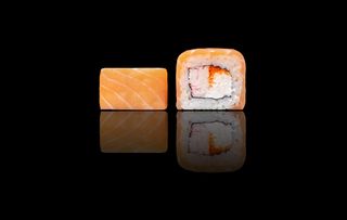 Фіджи з лососем (8 шт/280 г)