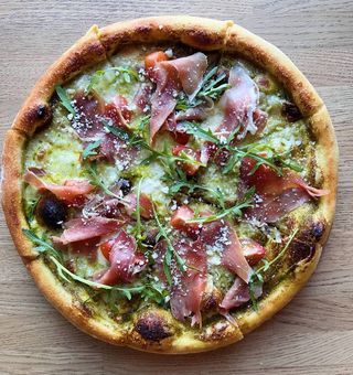 Піца Оллівандерс