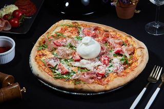 Pizza Burrata Crudo Ø 32CM