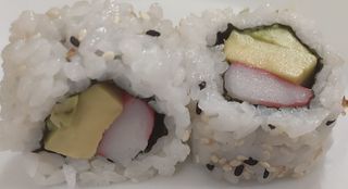 36，California Surimi Aguacate (8 pzas.)