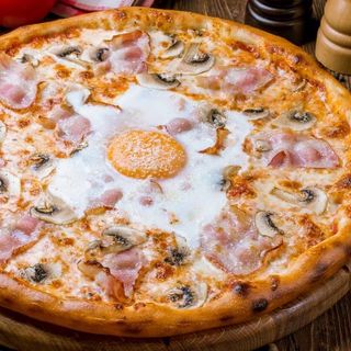 Pizza Carbonara (Mediana)