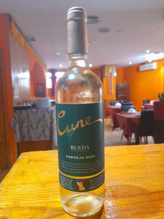 Vino Blanco Cune Verdejo
