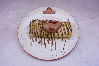 21. Višnja i orah palačinka