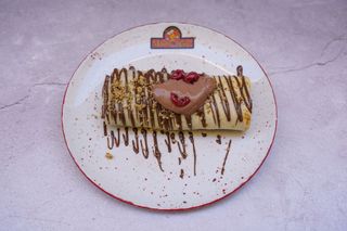 21. Višnja i orah palačinka