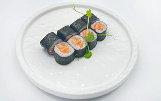 35. Sake maki - 8 pezzi