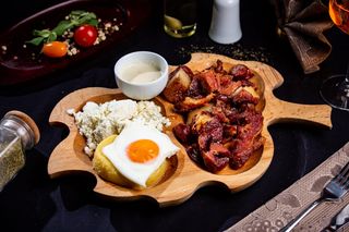 Tochitura moldoveneasca