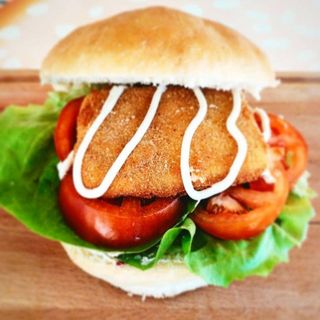 Bečka šnicla u lepinji