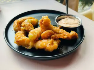 Курячі стріпси в темпурі (300g)