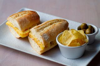 Bocadillo De Tortilla Patatas