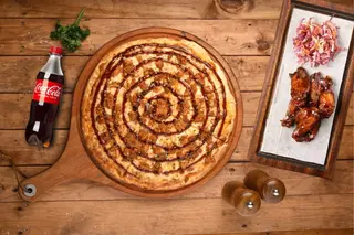 Pizza + 6 Wings + Soda