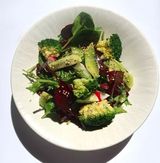 Salata verde cu broccoli si kiwi