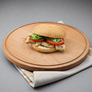 Rolovani pileći ražnjić 250g