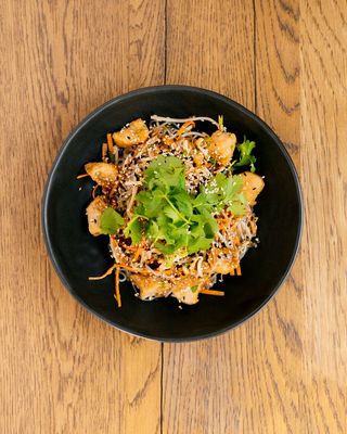 მინის ატრია ქათმით / GLASS NOODLES WITH CHICKEN