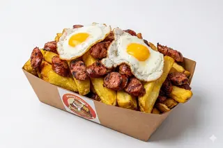 Patatas Con Longaniza y Huevos