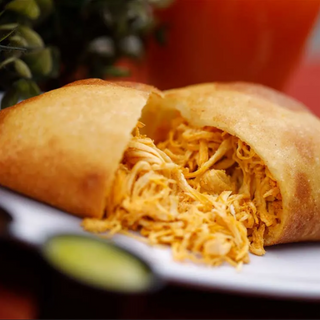 Empanadas De Pollo Desmechado