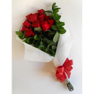 წითელი ვარდების თაიგული (15 ცალი)