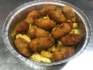 Ración De Croquetas Caseras De Pollo (10 Uds.)