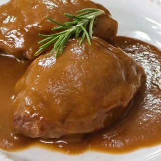 Galta de cerdo guisada
