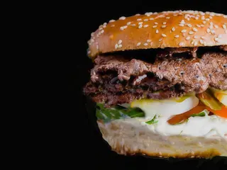 TOMMY BURGER