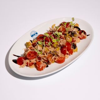 Ensalada de Ventresca y Tomate