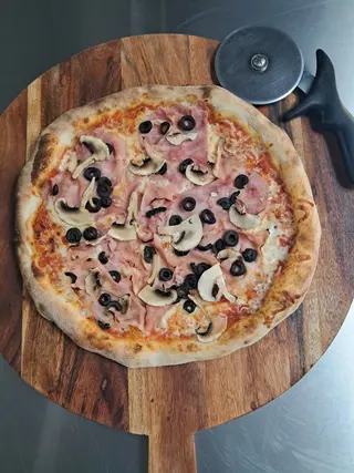 Pizza Romana  Ø32cm