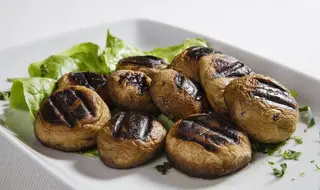 Ciuperci la gratar