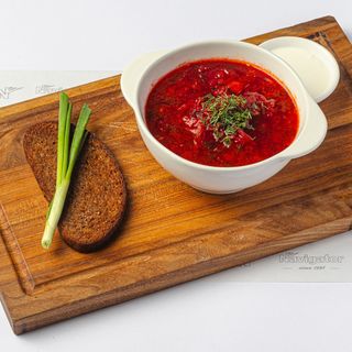 Борщ с чесночной гренкой (300 мл.)