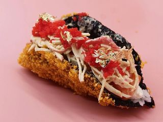 Суші-Тако з лососем (170г)