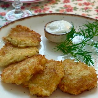 Деруни зі сметаною