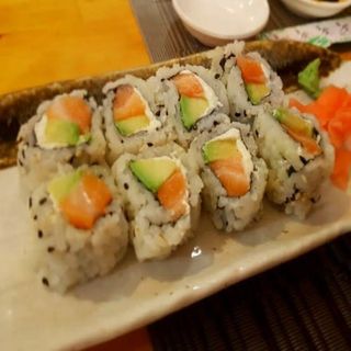 Uramaki California Salmón (8 Pzs.)