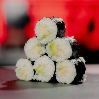 Maki Aguacate