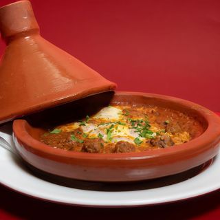 Tajine De Viande Hachée Et Tomates Aux Oeufs