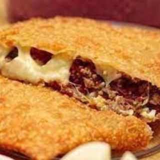 Pastel de Carne e Queijo