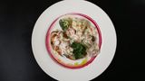 Куриная грудка с овощами в сливочном соусе