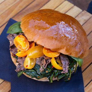 Cabullo con straccetti e datterino