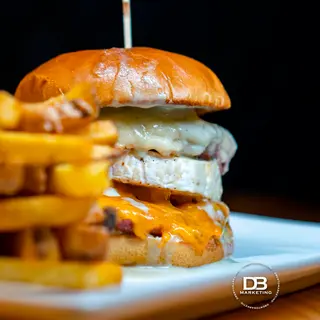 Hamburguesa La Montesa