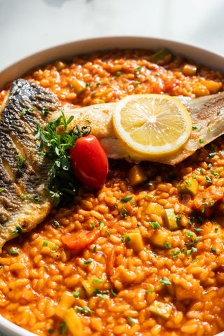 File brancina na žaru s mediteranskim rižotom